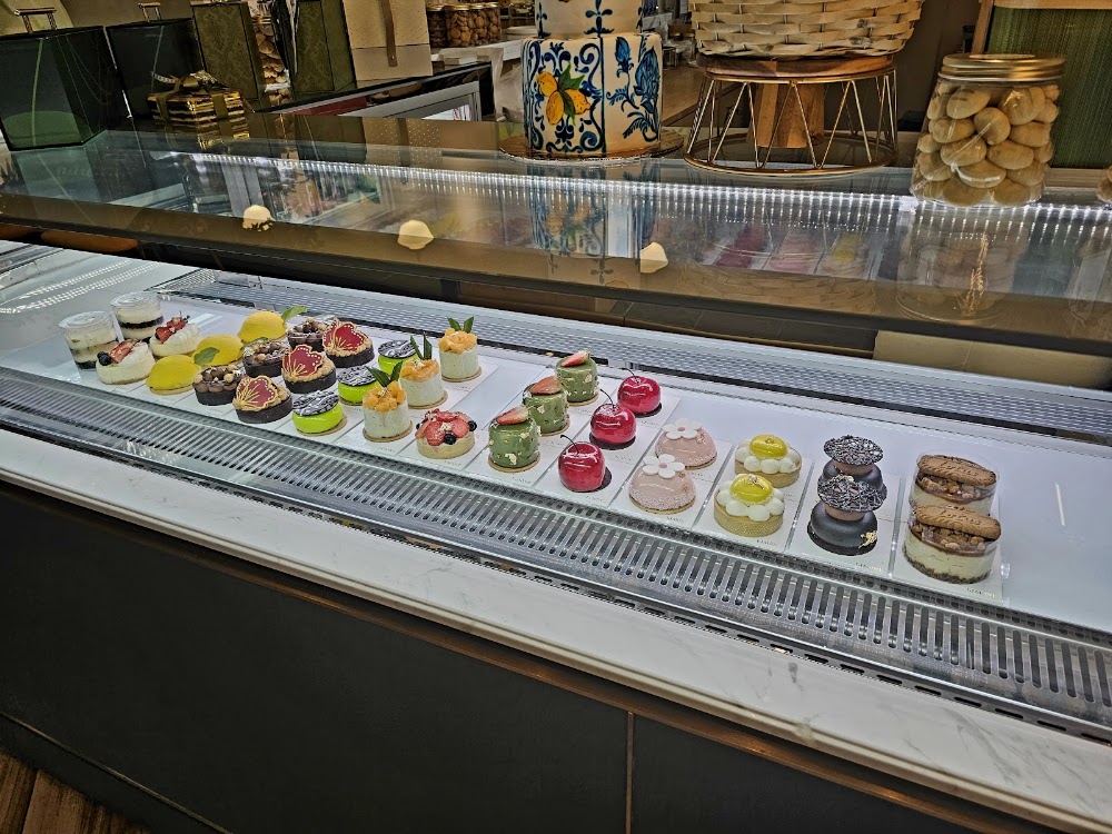 Limóne, Bukit Damansara
