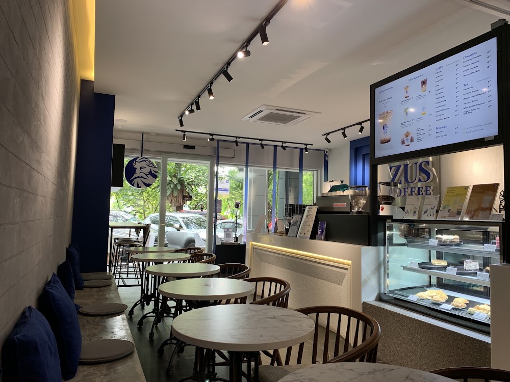 ZUS Coffee • Taman Danau Desa