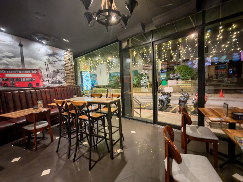RAISON DELICIOUS CAFE - The Best Cafe in the Town