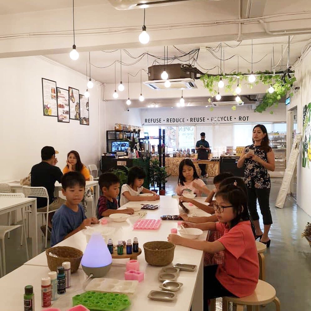 Rawsome TTDI cafe