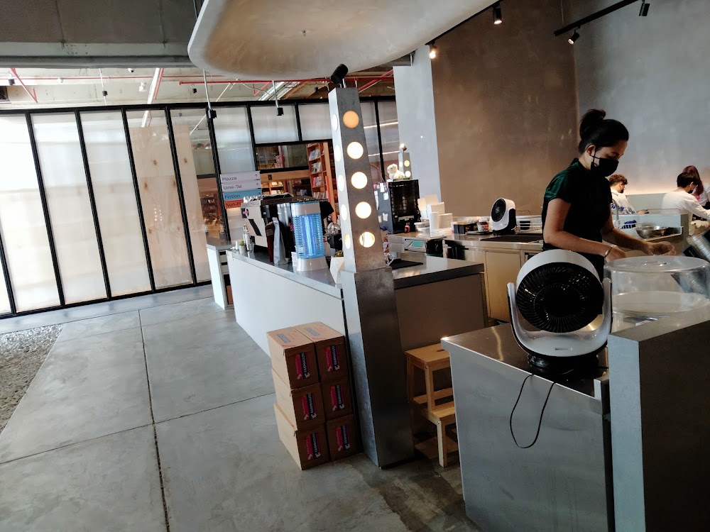Whisk Espresso Bar & Bake Shop (Mytown)