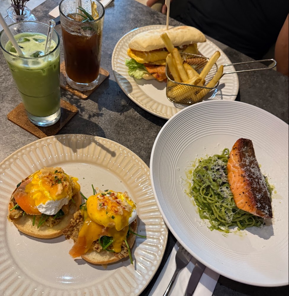 Banyan Cafe and Bistro