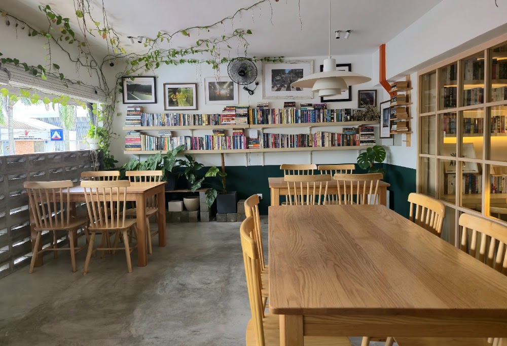 Three Guys Cafe @ Bangsar