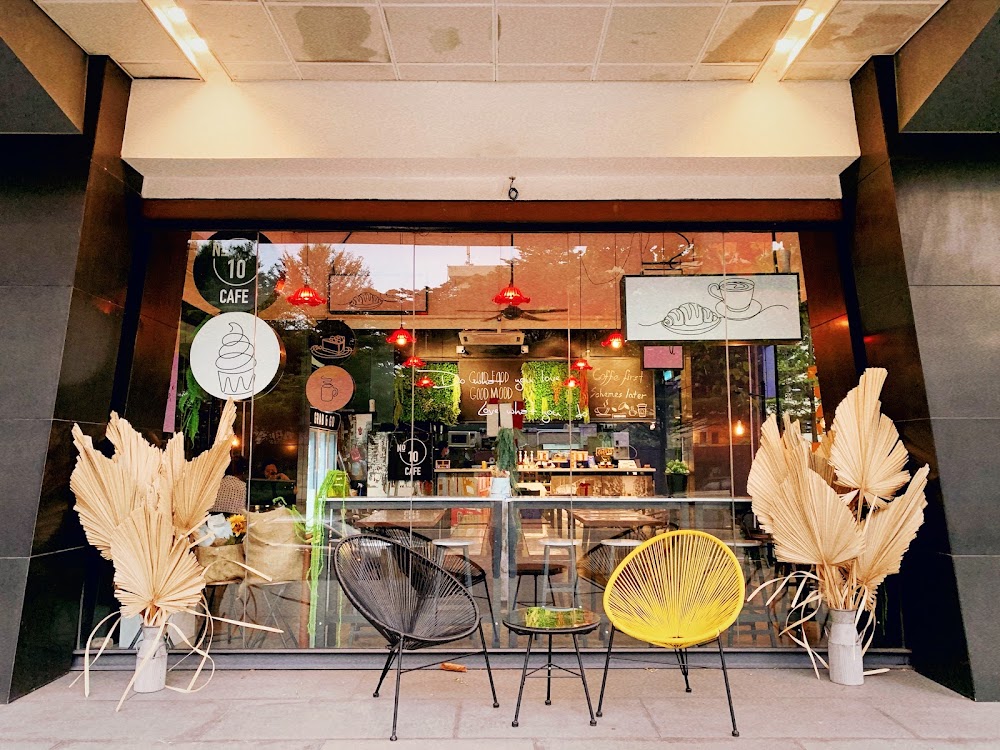 No.10 Cafe