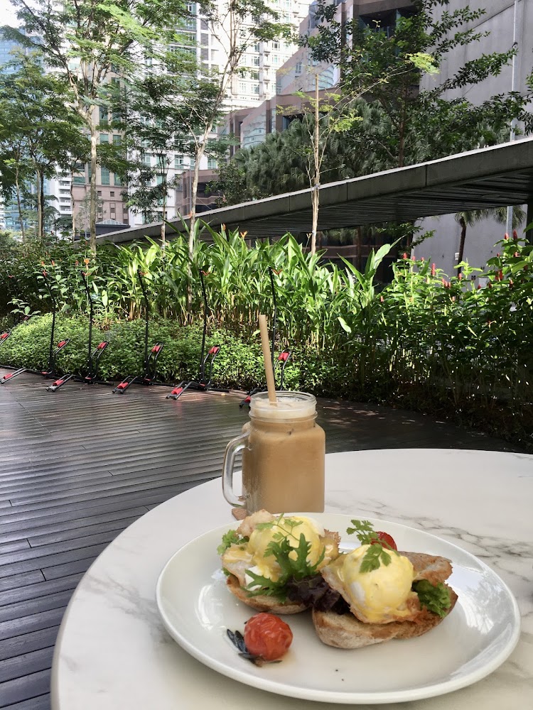 Étoile Bistro at EQ